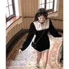 Robes décontractées de la mode coréenne épissée rond Robe slim fit 2024 Spring Retro Lace Velvet Bow Velvet Clothing féminin