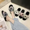 Slippers licht luxe modemerk katoen voor dames herfst en winter indoor Instagram huis gebruik anti slip zachte zool schattige pluche H240412