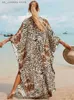 Abiti casual di base 2023 BOHO Abito da spiaggia sciolta stampato Casualità a V-Neck Batwing Slve Sli divisi Maxi Abiti da donna Abbigliamento estivo Long Kaftan Q1297 1 T240415