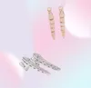 Europe America Designer Fashion Style Lady Women mässing 18K Gold Plated Setting Full Diamond Like Dangle Earrings Stud Ear Clip 3 Color8643858
