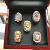 5 PCs Clemson Tigers Nationaler Ring -Set mit hölzernen Displaybox Solid Men Fan Brithday Geschenk Ganzes Drop 9922513