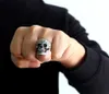 Cluster Rings Personality Punk Skull 316L из нержавеющей стали Men039S Готическое байкер -байкер -кольцо мотоциклетная группа вечеринка модные ювелирные украшения ACC3588598