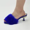 Klädskor pumpar kvinnor dekorerade med Rhinestone Nigerian Party Low Heels Ladies Summer Slippers God kvalitet