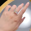 Cluster anneaux 2024 Luxury 6 8 mm de diamant de haut carbone topaze pour femmes 925 sterling de fiançailles de mariage en argent sterling fête des bijoux bien bijoux