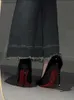Sukienka Buty na czerwono podeszte obcasy Damskie cienkie czarne boczne kieszenie powietrza z kryształkami eleganckie towarzyskie nagie palence 2023 Nowy model H240412