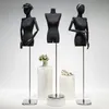 Halflange dames volwassen mannequins kleding plat schouderholte mannequin voor dameskledingwinkel zwarte display stand