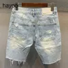 Rippad denim shorts mens ljusblå femte byxor trendiga allmatch lös ullmens delade sömmar korta jeans 240409