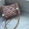 Yüksek kaliteli çanta tasarımcısı çanta gerçek deri kuzu derisi altın zincirleri mini inci haberci çanta bayan hobo çanta crossbody klasik flep kadın çantalı çanta çanta x187