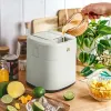 Shavers Mooie 1,5qt Ice Cream Maker met Touch Activated Display Icing door Drew Barrymore 3 Verstelbare vooraf ingestelde functies