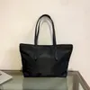 Designer New Women's Light Luxury Handbag Pu Leather Material grande capacité Advanced 3 PCS Shopping Sag Fashion Classic Large Medium et Small Size Handsbag