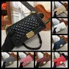 Yüksek kaliteli çanta tasarımcısı çanta gerçek deri kuzu derisi ekose altın zincirler çocuk haberci çanta hobo çanta büyük crossbody 67086 flep kadın çantalı çanta cüzdanı x304