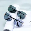 Zhang Yuanying's dezelfde high-end voor vrouwen, gepersonaliseerde Y2K-zonnebril, gebogen eendelige frameloze zonnebril