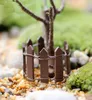 Wood Animal 50 PCS FENSE CLOSADE PALISADE MINIATURE FAIRY GARDING HOTES HOTES DÉCoration Mini Craft Micro Landscaping Decor Accessorie1605031