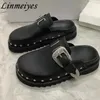 Pantoufles noires épaisses femme semelles authentiques en cuir décoration en métal moulues plates chaussures dame réconfort de l'été femme