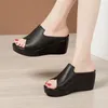 Slippers 2024 Femmes Slipper's Ladies Summer Shoes Corporations talons Fashion Geuthesine Leather Plateforme