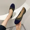 Sapatos casuais 2024 Mulheres planas redondas de pé único rolo de ovo de ovo Spring outono Sole Sole 9 cores mais tamanho 43