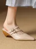 Slippers Zapatos Mujer 2024 Tendencia printemps / été des femmes à moitié de haute qualité Angleterre Sandales féminines Derss talons