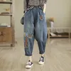 Jeans pour femmes Aricaca Femmes de haute qualité M-XL Retro Patch brodés imprimés en vrac déchiré