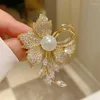 Broches brillant U Broche de fleur de perle de luxe pour femmes combinaison d'accessoires de mode subr1103
