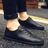 캐주얼 신발 남성용 가죽 2024 여름 패션 레드 Zapatillas Hombre Chaussure Homme