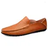 Casual Shoes Qffaz Summer äkta lädermän Bekväma mesh loafers lägenheter som kör mockasiner