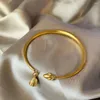 Bangle Exquisite Vintage Opening Bracelet With Lotus Breed Pendant Alloy Gold Plated Gift For Women