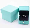 Luxus romantische blaue Leder Schmuck Geschenkbox Ringbox Halskette Ringverpackung Aufbewahrungsring Organizer für Hochzeit vorschlagen H2205137866