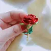 Brosches Vintage Rose Flower Emamel Pins For Women Retro Elegant Fashion Wedding Party Clothing Accessories Smyckespresent