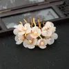 Acenda de cabeça em estilo chinês para mulheres para meninas Hanfu Pearl Hair Fork Acessórios de cabelo Flores Stick U Hairpin em forma de