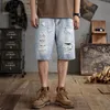 Sommer lose Männer zerrissene Shorts, nostalgische gerade kurze Jeans, hellblau, geeignet für 50-142 kg Männer