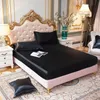 Ensemble de draps ajusté en satin de rayons luxueux Ensemble de lit de lit souple avec bande élastique Couverture de matelas de lit lisse confortable Queen 240401