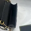 Yüksek kaliteli çanta tasarımcısı çanta gerçek deri kuzu derisi altın zincirleri mini inci mesleği çanta bayan omuz crossbody klasik flep kadın çantalı çanta çanta x185