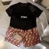 Barndesignerkläder Set Children Kort ärm T-shirt och shorts Set pojkar och flickor Sport Set Letter Tiger Flower Forest Cotton White Black 90-160