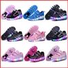 Novos sapatos de skate de rolos de LED com uma/duas rodas iluminam as crianças jazzistas jazzistas de crianças adultas meninas adultas meninas sneakers5370042