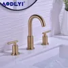 Badkamer wastafel kranen messing wijdverbreide bassin mixer tap dek gemonteerd 2 handgreep draaibare kraan zwart/chroom/geborsteld goud/nikkel/orb