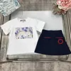Populaires de survêtement pour bébé 3D Imprimerie florale Girls Dress Suit Kids Designer Clother Taille 100-150 cm T-shirt et jupe plissée kaki 24april