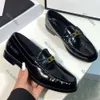 Triomphen Loafer in polierten Kalbskinne schwarze Schuhe berühmte Designer -Slea -Schuhe für Frauen Single Schuhbohnenschuhe Leder klassische Ladungsschuhe Nicht -Slip -Sohle