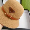 Summer Fashion Woman Bucket Hat Designerka Straw Hat Beach Travel Ladies Sunscreen Sun Cap dla mężczyzn Kobiet Grass Braid Dome Małe czapki brzegi