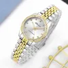 Montre-bracelets Luxury 3 Pointers Diamond Design Woard's Watch Watch Trendy Quartz Gold-Colore Business Wrist Wistor