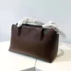 Markowy projektant torebek sprzedaje torebki damskie za 65% zniżką TOTE DUŻA pojemność jedno ramię w torbie pod pachami wykonanej ze skóry torebki dla kobiet