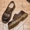 Dress Shoes Soft Cowhide Mens Business Loafers Luxe echt leer 2024 Designer Britse stijl slip op comfortabele sociale man