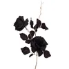 Flores decorativas Rosa preta artificial com folhas Blossom Roses Vintage Bride Halloween Gothic Home Touch Real Touch falso