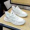 Scarpe casual in estate La versione coreana delle sneaker da camminare per le gare di tendenza delle ragazze con traspirazione e traspirazione