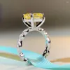 Anelli a grappolo S925 Anello d'argento Europeo e American Zircon Yellow Diamond Quattro artigli per donne