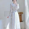 Lässige Kleider Fashion V-Ausschnitt gedruckt schirmndes Schmetterlingshülle Chiffon Blumenkleid Frauenkleidung 2024 Spring Lose Koreanisch Long