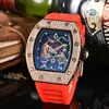 En İyi 2024 Klasik Premium Lüks Saat Namlu Şeklinde Kadran Diamond ve Dragon Tiger Challenge Mens Craft Exclusive Quartz Pointer Watch