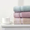 Serviette t006a soft jacquard épais fortement absorbant l'eau de salle de bain adulte de salle de bain coton