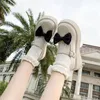 Scarpe casual Donne Mary Jane Bow Soft Bottom Versatile Flats con gonna JK Pearl One Word Fibbia Piattaforma