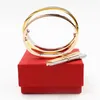 Luksusowe wysokie Qualtiy Classic Design BranseletsBangles for Lover's Stely ze stali nierdzewnej biżuteria Bracelet ślubna z śrubą328m