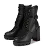 Winter Boot Woman Name Marke Knöchelstiefel Macademia echte Lederknöchel Stiefel Martin Stiefel schwarz und mit Schnürmodus-Chunky Heel9927750